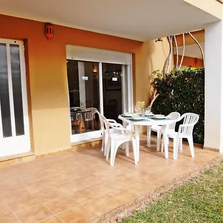 Juncos - Solo Familias Apartamento *